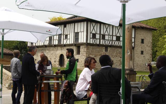 Hotel Dolarea