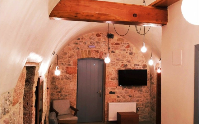 Ippola Boutique Hotel