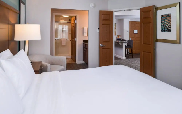Staybridge Suites Indianapolis Downtown - Convention Center