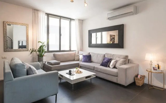 Magical Terrace Best Location in TLV 2BR