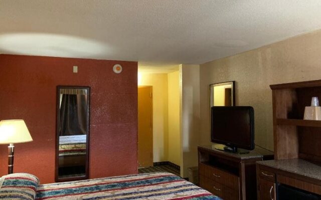 OYO Hotel Memphis Oakville