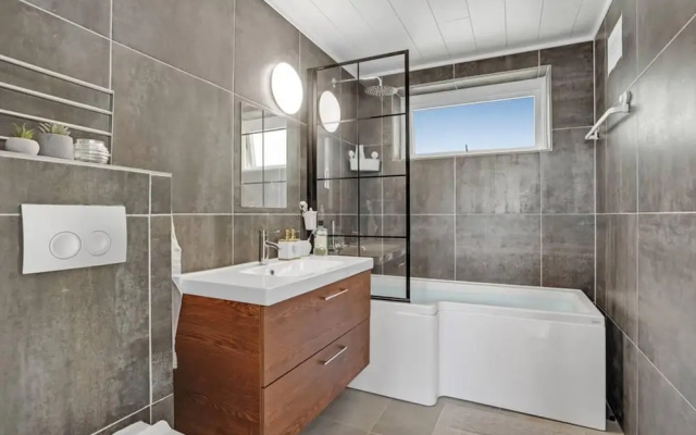 Captivating 4-bed Villa in Idestrup