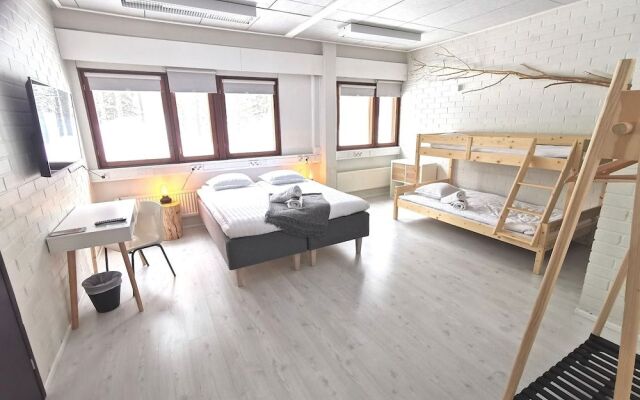Goiglo Hotel & Hostel