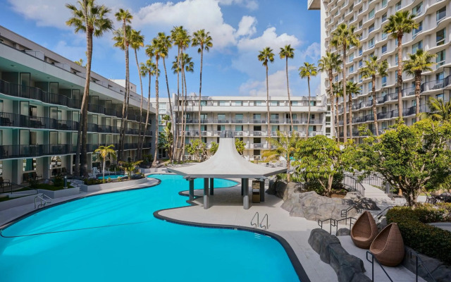 Los Angeles Airport Marriott