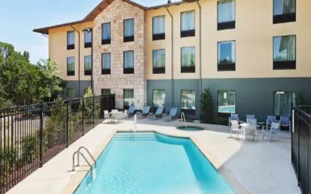Hampton Inn & Suites Austin - Lakeway