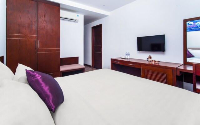 Golden Sun Hotel