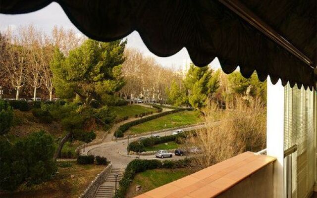 Pyr Select Jardines De Debod