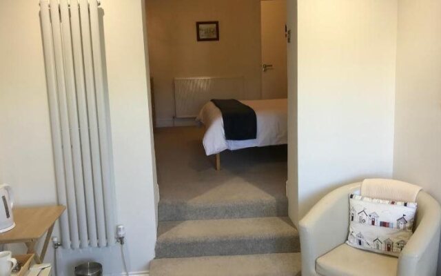 Nythfa Guest House