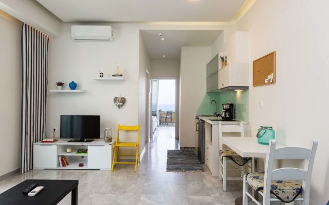 Meltemi Coast Suites