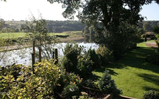 Riverside Barn Guest House