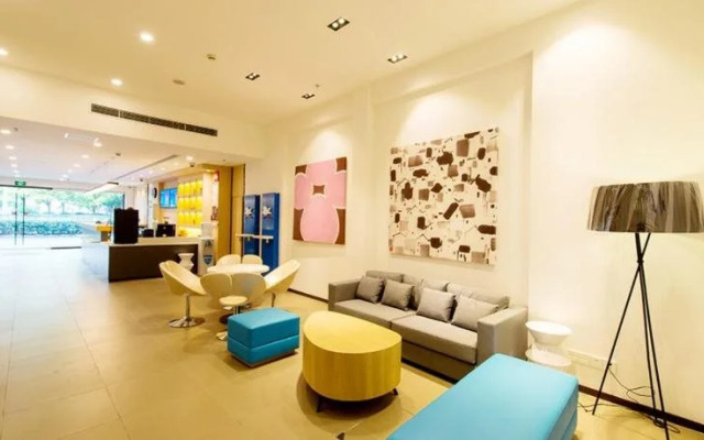 Hanting Hotel (Xi'an Jingwei Industrial Park Branch)