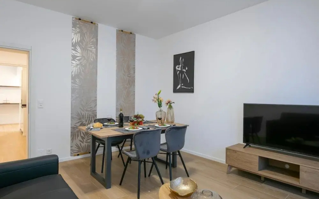 Boutique Apartment 6