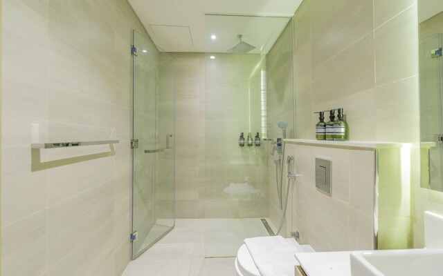 Monty - Charming Apartment with Canal Vi