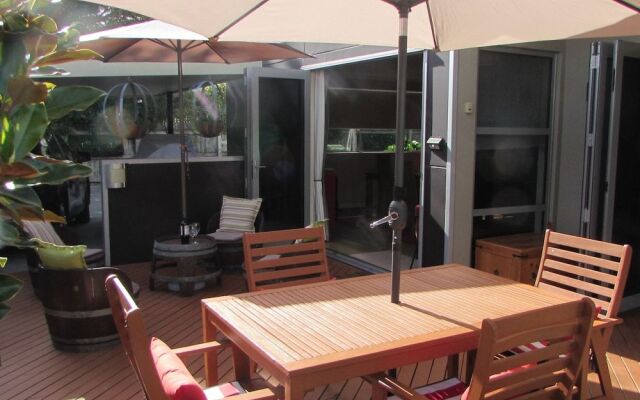 15 On Dillon Bed & Breakfast