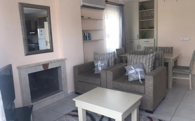 1 Bedroom Apartment Lake View 8 by Likya Global