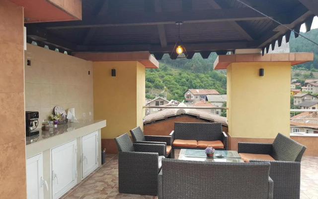 Sky Garden Guest House