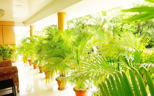 Thayamkery's Royal inn