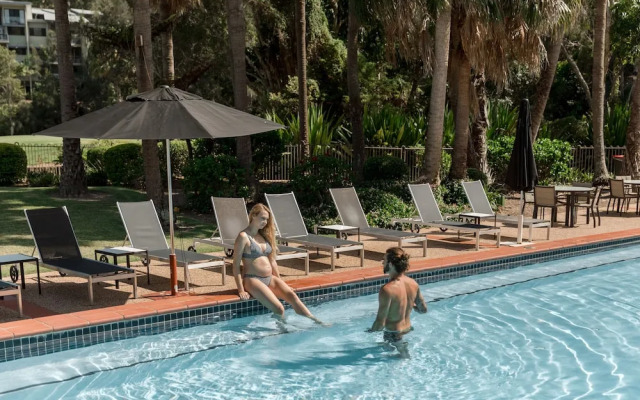Pacific Bay Resort Suite