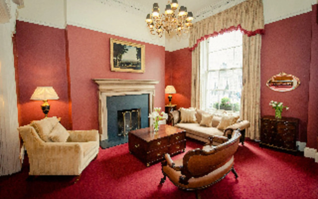 Albany House