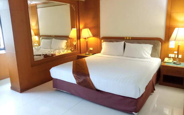 Grand Park Hotel