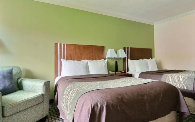 Days Inn By Wyndham Austintown