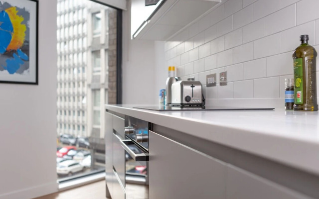 Brand NEW Studio Apartment with Castle View