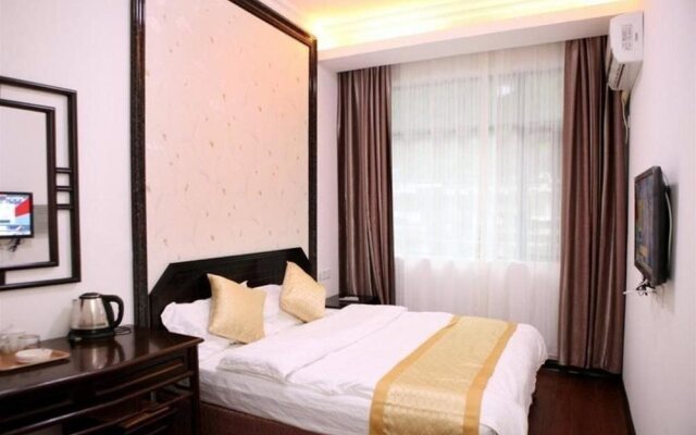 Yangshuo Happy Hotel