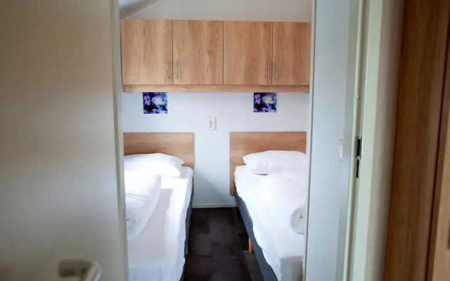Pondside Stay w/ Kitchen