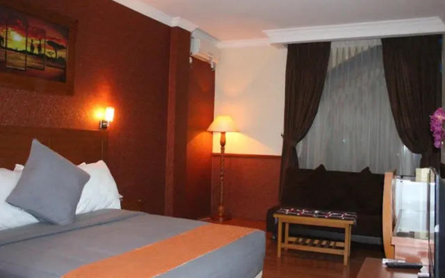 Hotel Puri Iska