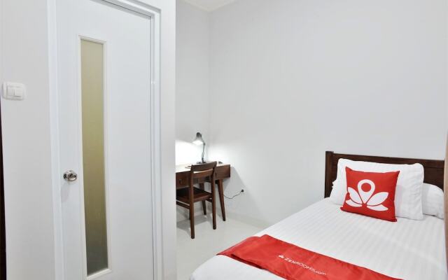 ZEN Rooms Bintaro Sector 3