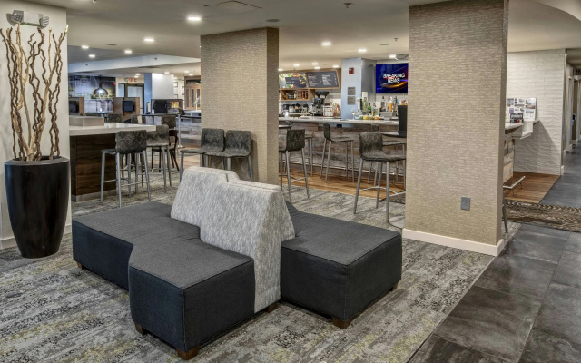 Courtyard By Marriott Vanderbilt-West End