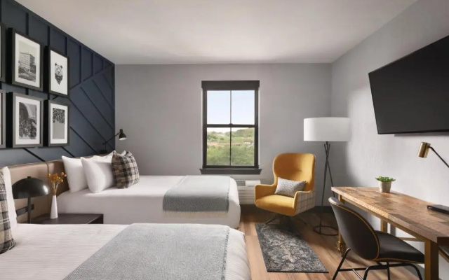 The Eddy Taproom & Hotel