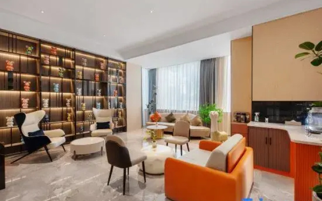 Pullman Holiday Hotel (Shenzhen Guangming Store)
