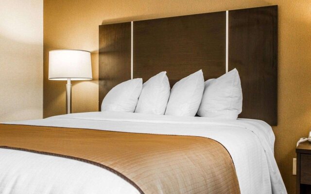Super 8 By Wyndham Portland Me