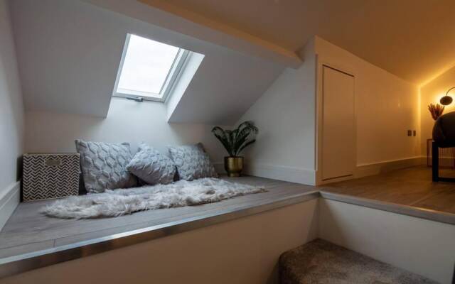 Cosy 1 Bed Duplex - Close to Metro - NW2