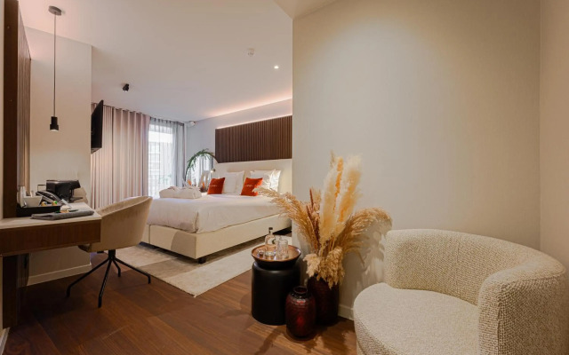 The CORNR Hotel