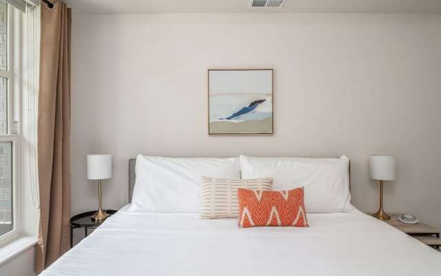 Kasa Bryn Mawr Minneapolis