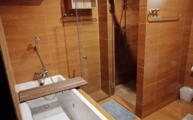 Elysian Koh Chang Bungalows and Pool Villa