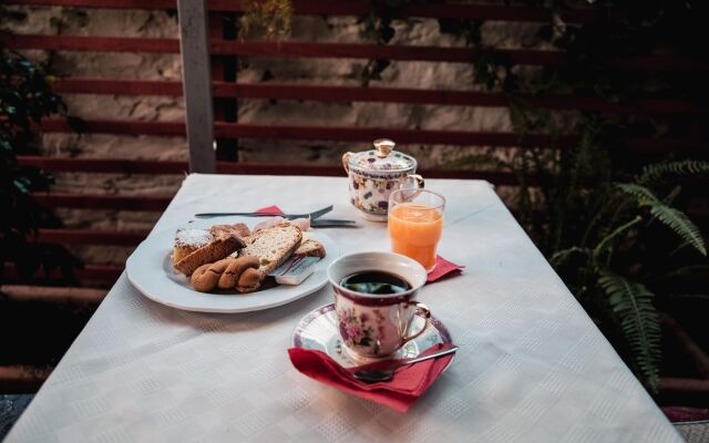 Ilion Hotel Suites