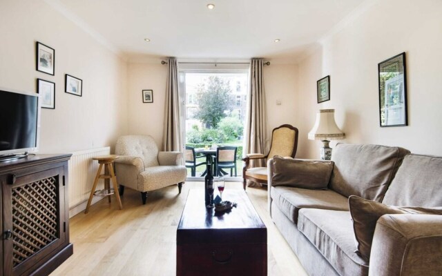 Homely Brompton Park Apartment