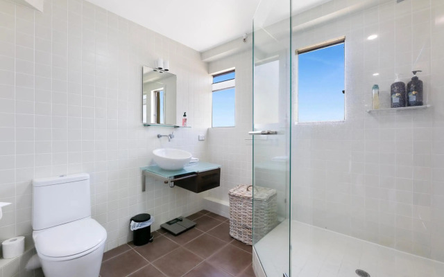 Burleigh Esplanade Apartments
