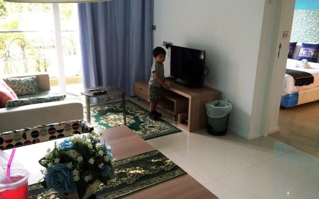 Atlantis Condo Pattaya by Panissara