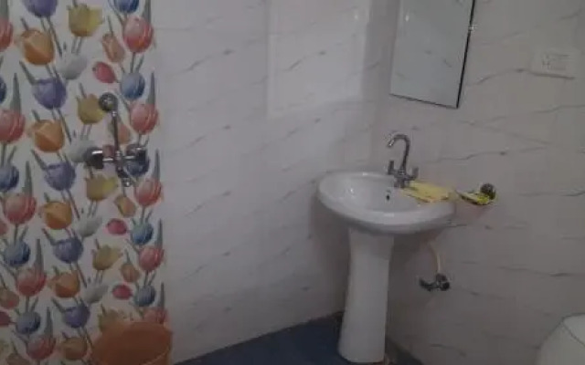 Hotel Sky Inn by OYO Rooms