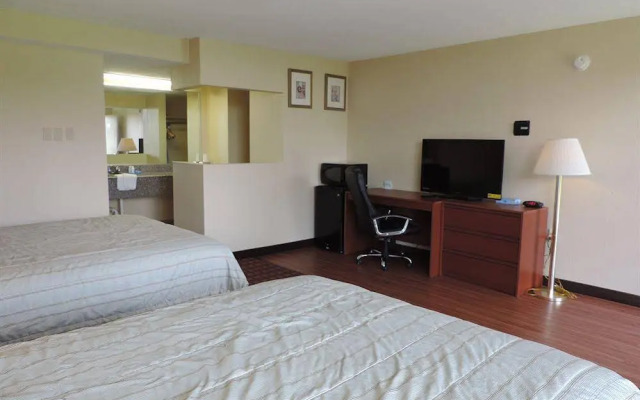 Airport Inn