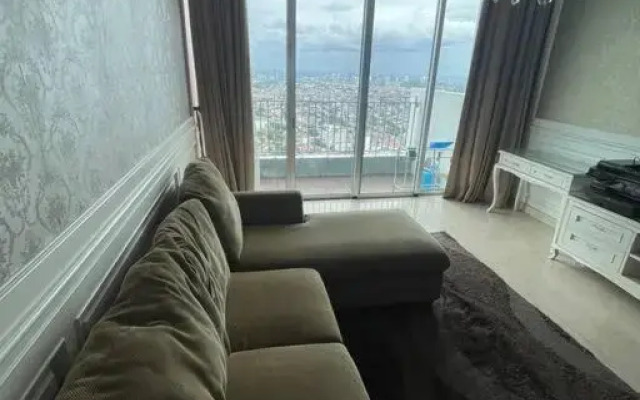City Penthouse with Jakarta Skyline