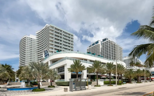 Pelicanstay in W Hotel Ft. Lauderdale
