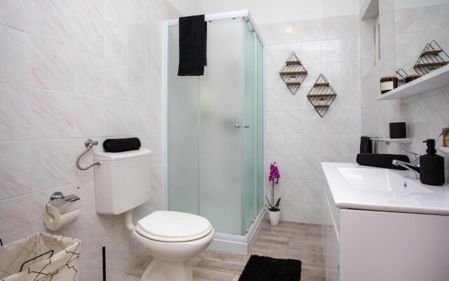 Nice Apartment in Rabac With Wifi and 2 Bedrooms