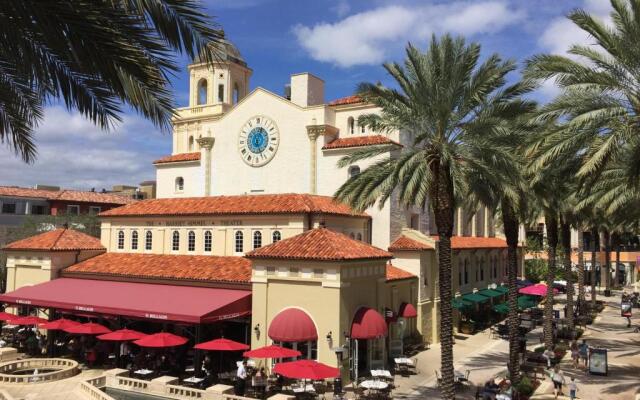 Residence at Rosemary Square