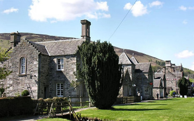Atholl Arms Hotel