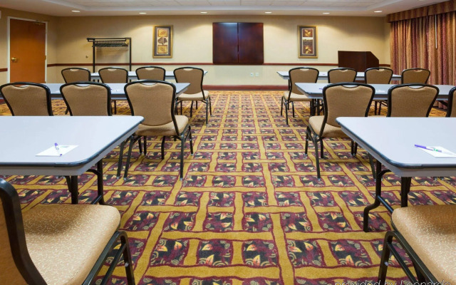 Holiday Inn Express Mitchell by IHG
